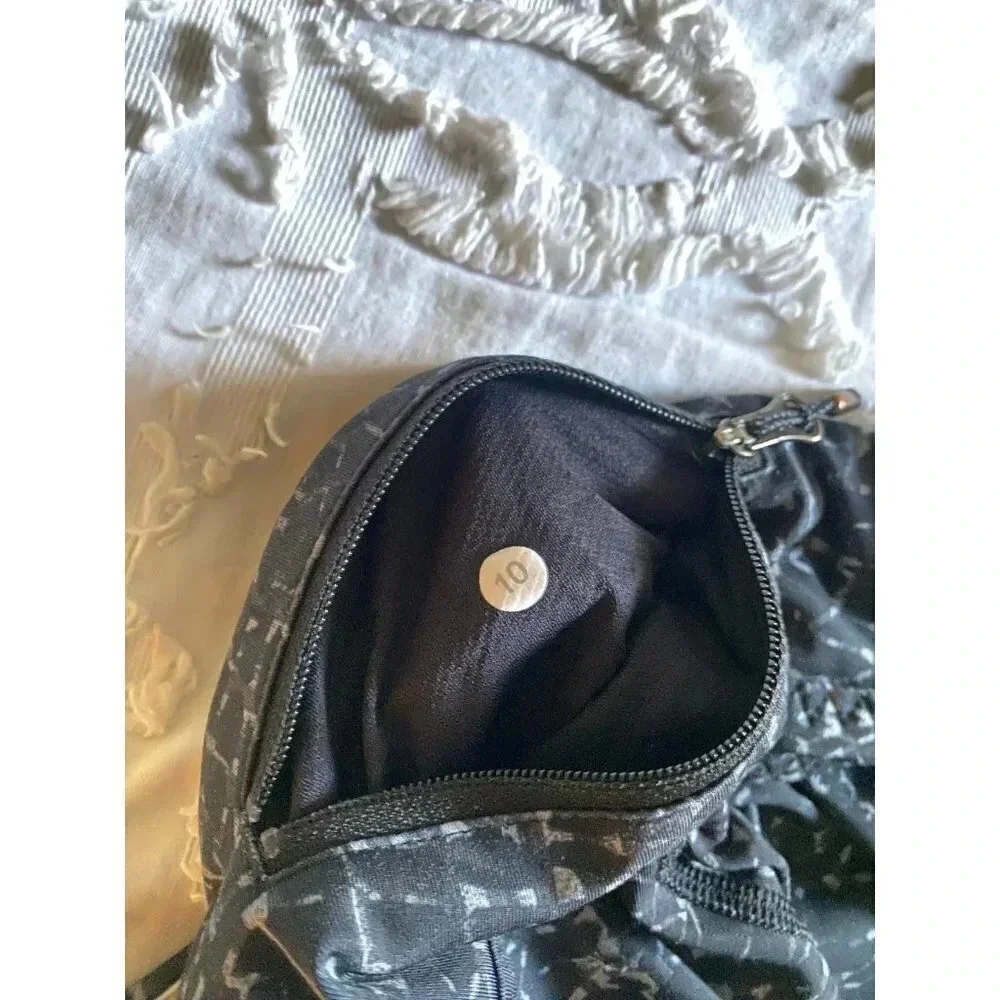 Lululemon Leggings Women’s 10 Black Mesh Crop
